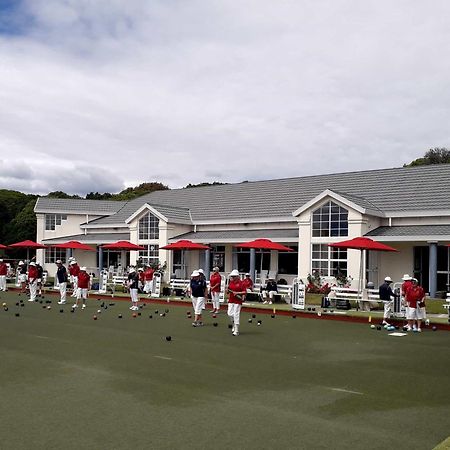 Waikanae Studio B&B Bagian luar foto