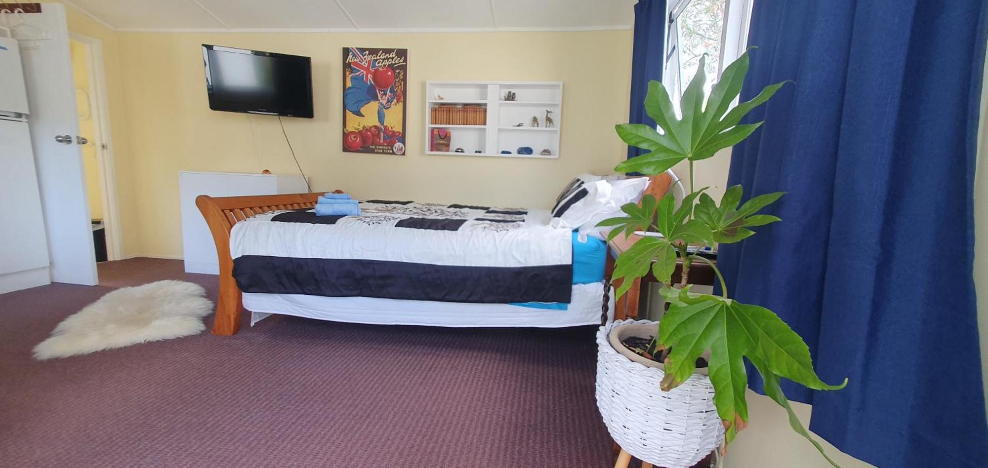 Waikanae Studio B&B Bagian luar foto